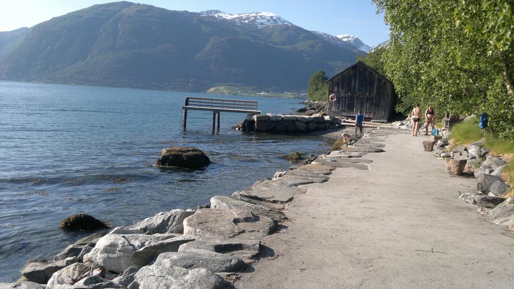 Petrines Gjestgiveri Norddal Esterno foto